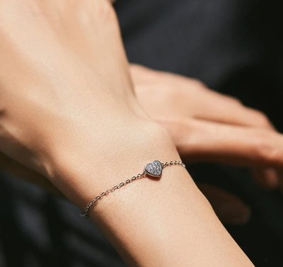 Гривна за ръка от масивно сребро 925 - От обич
