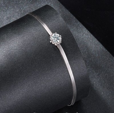 Дамска гривна от масивно сребро с печат 925 с мойсанит - Съвършенство 