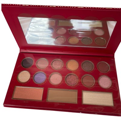 Подаръчна кошница Beauty Deluxe 2 – Луксозен комплект за красота с 12 продукта